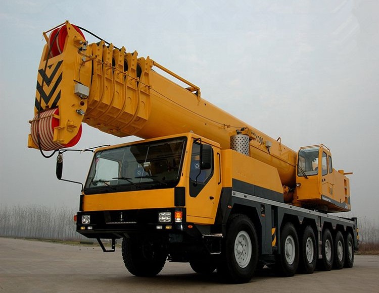 تأجير رافعة متحركة 200 طن