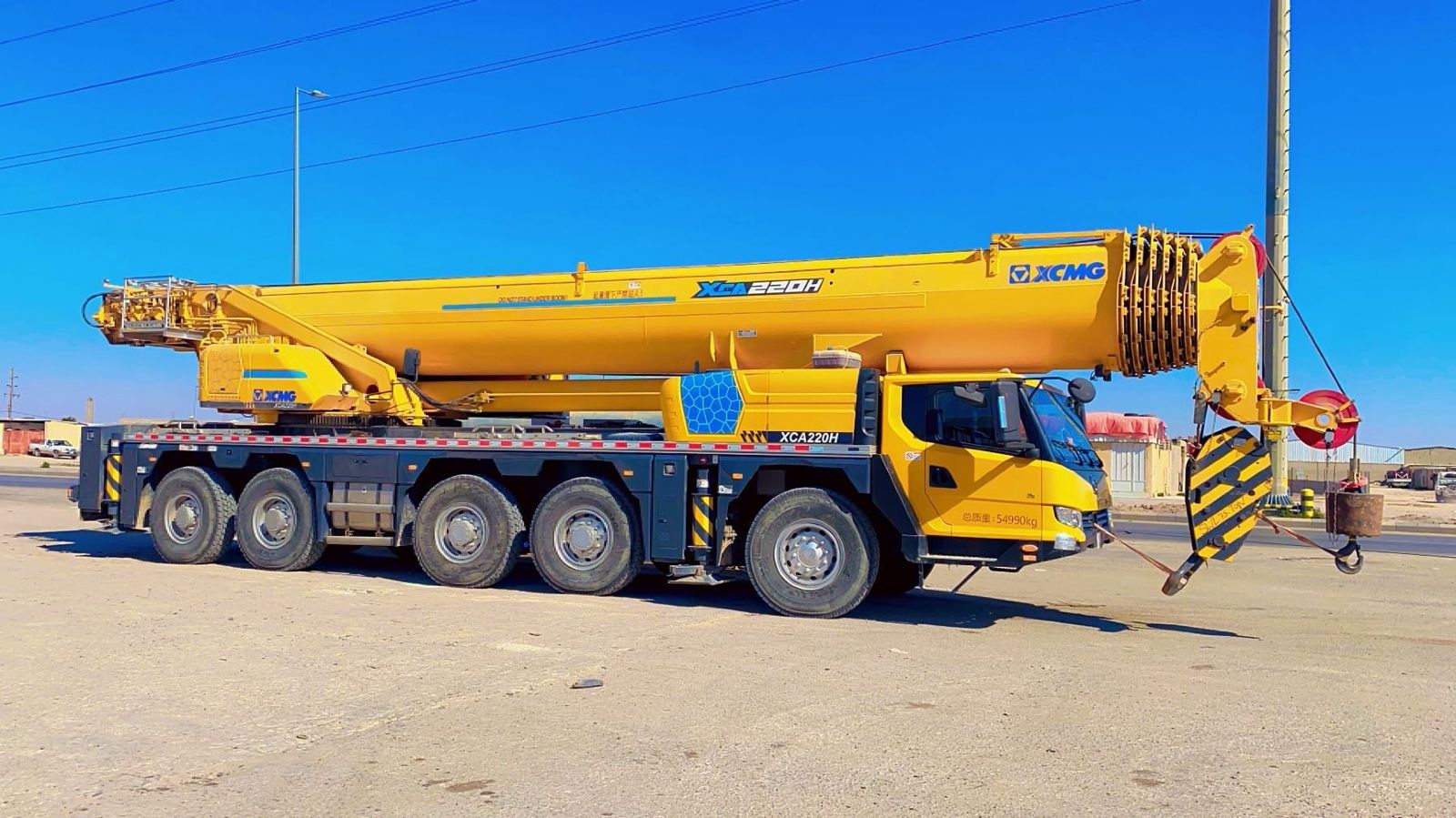 تأجير رافعة متحركة 220 طن