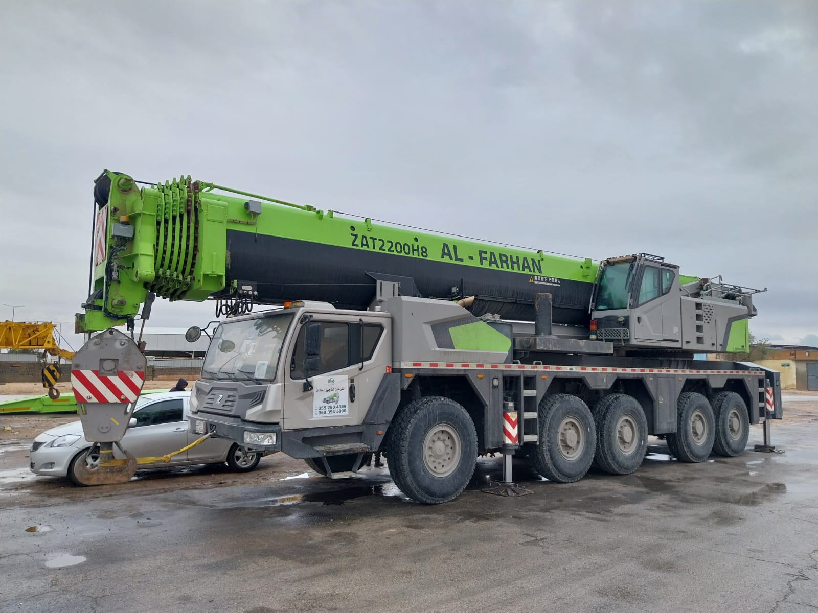 تأجير رافعة متحركة 180 طن